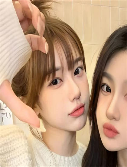 奇幻冒险：天才少女她一言定局服装的时代还原与角色塑造——从专业影评人视角